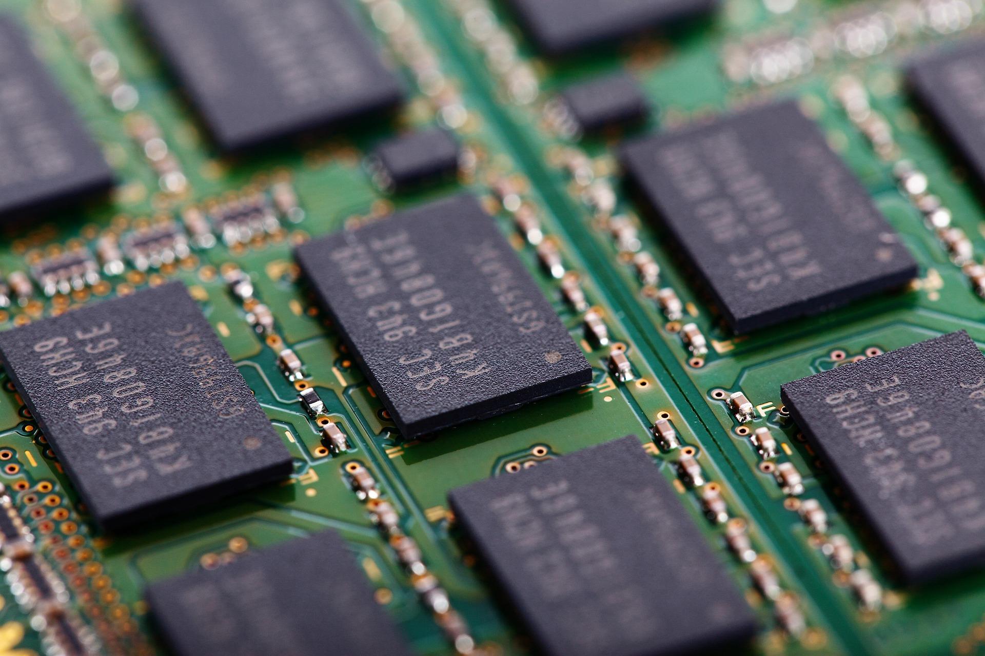 India Announces Major Infrastructure Push with 700 MW Hydropower Project and Four New Semiconductor Plants