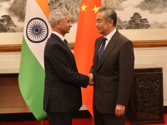 India Surpasses China to Become America’s Top Smartphone Supplier in Q2 2025