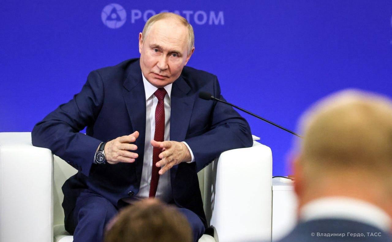 80 Years of Russia’s Nuclear Industry: Vladimir Putin Meets Young Specialists at Rosatom