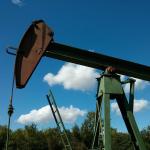 Crude Oil Surge Hits 4-Month Highs: Which Sectors Will Be Hit and Who Gains?