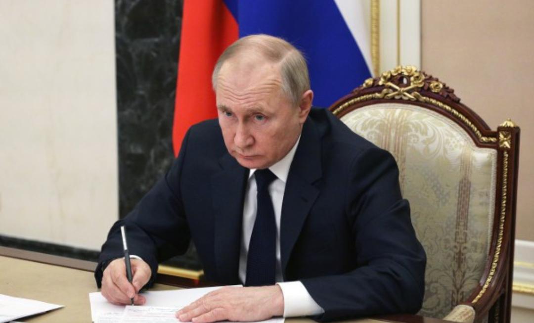 Putin Warns Germany Against Supplying Taurus Missiles to Ukraine Amid Escalating Tensions